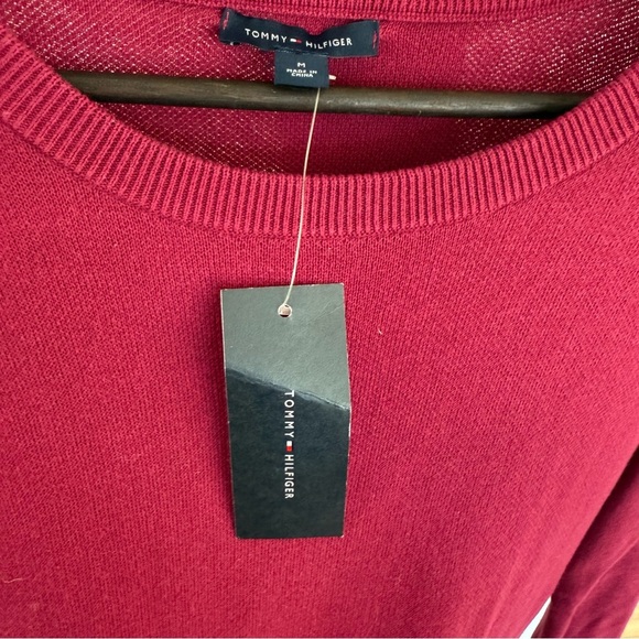 Tommy Hilfiger Long Sleeve 100% Cotton Soft Red/Plum Crewneck Womens Medium NWT - Picture 3 of 8